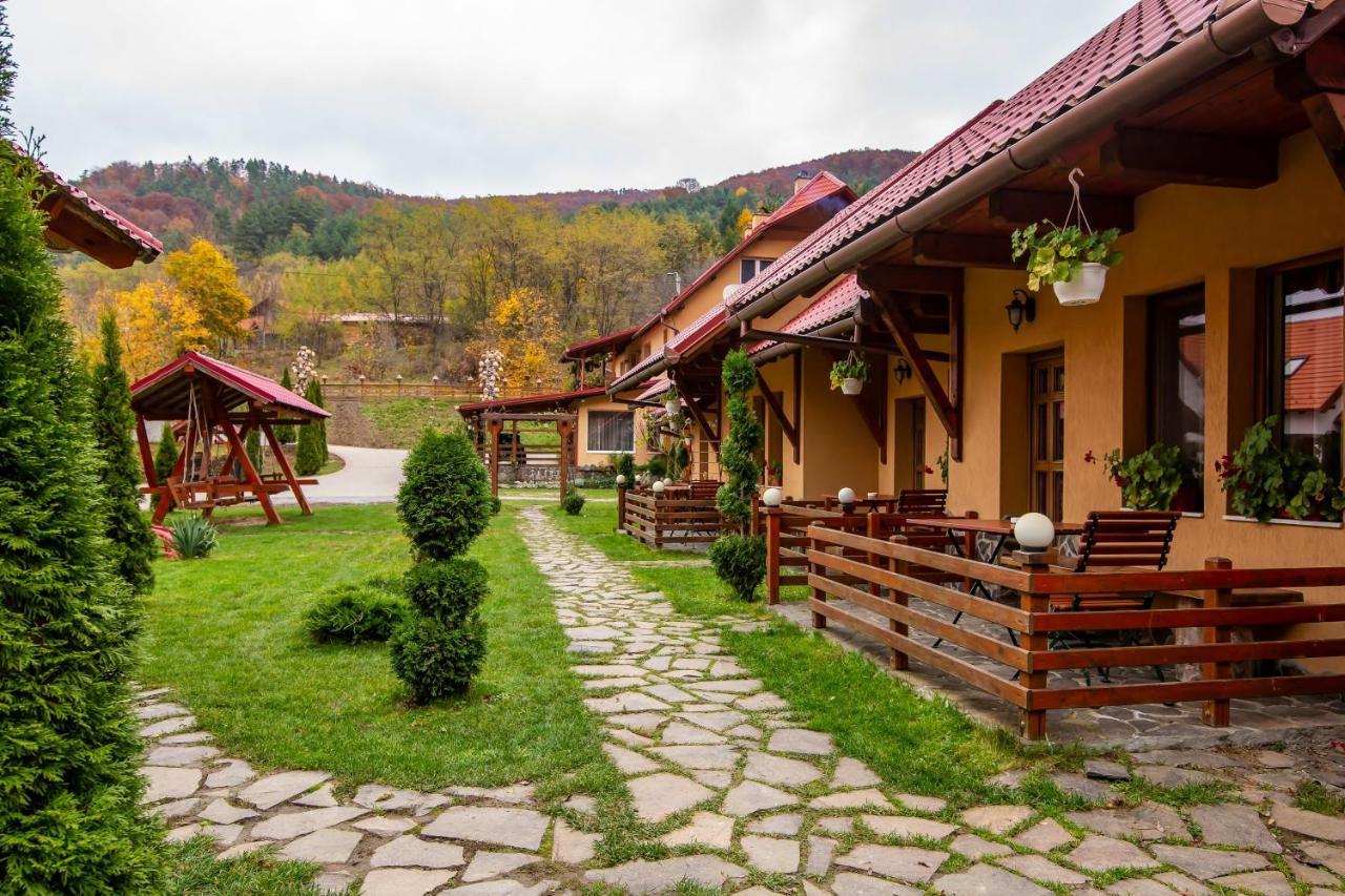 Patakmenti Panzio Spa コルンド エクステリア 写真
